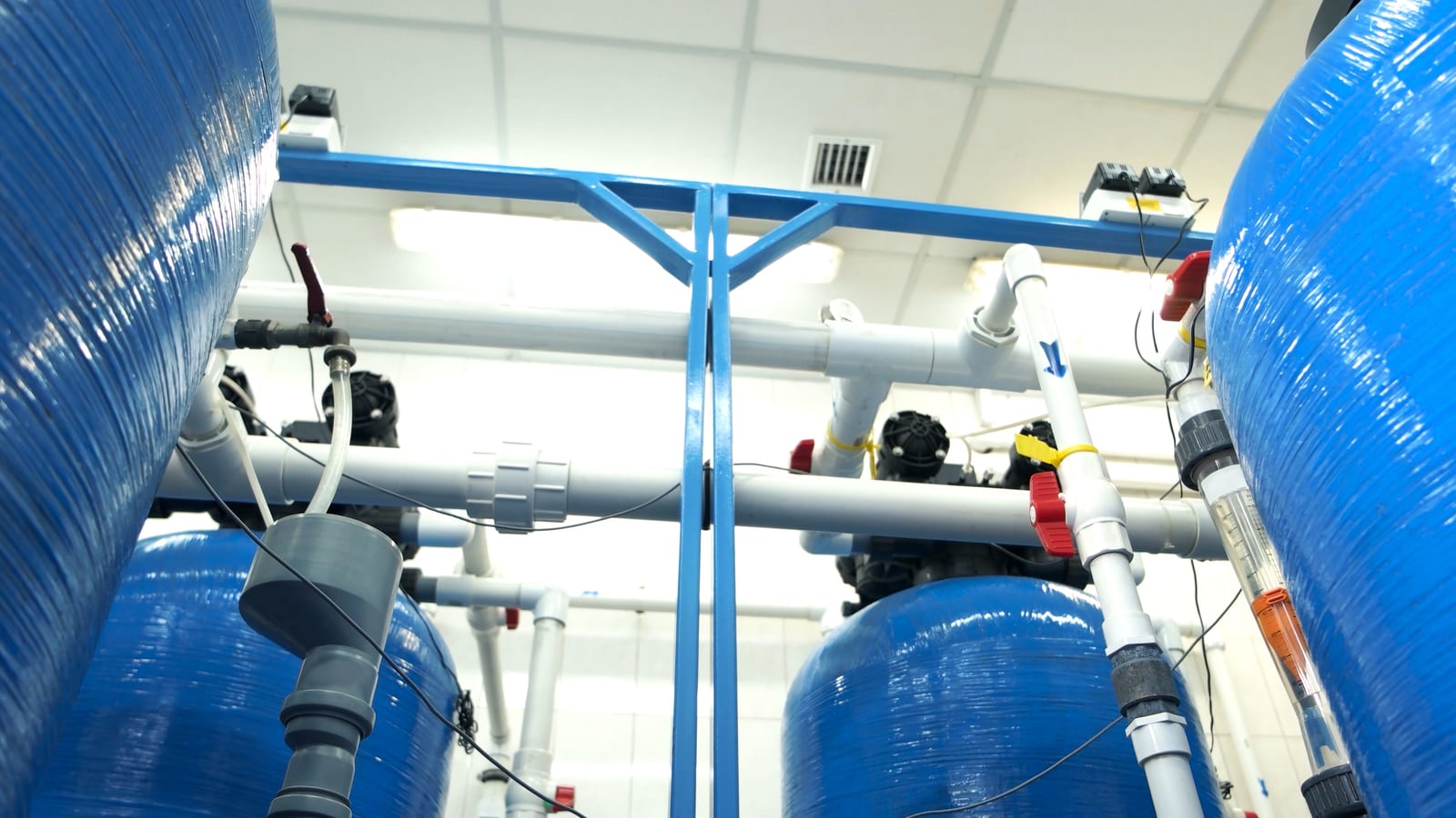 Industrial water filtration system